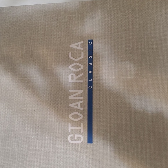 GIOAN ROCA - Picture 1 of 2